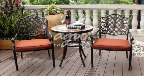 適合陽臺使用的桌椅套裝有哪些