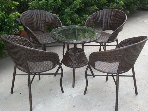 網(wǎng)上如何選擇編藤桌椅 